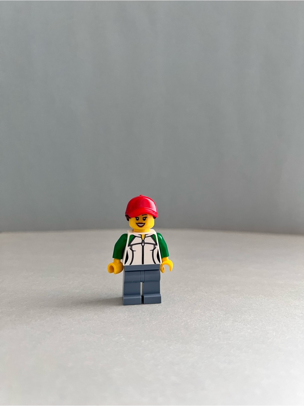 LEGO Icons Mom Minifigure